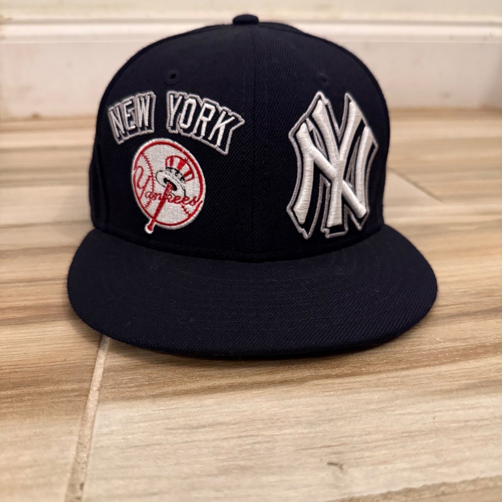 New Era 59FIFTY New York Yankees Fitted Hat Navy Blue 100% Wool Size 7 5/8 MLB